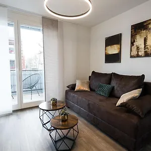 Stylisches Im Herzen Von + Parkplatz + Netflix + Self Check-in Apartment